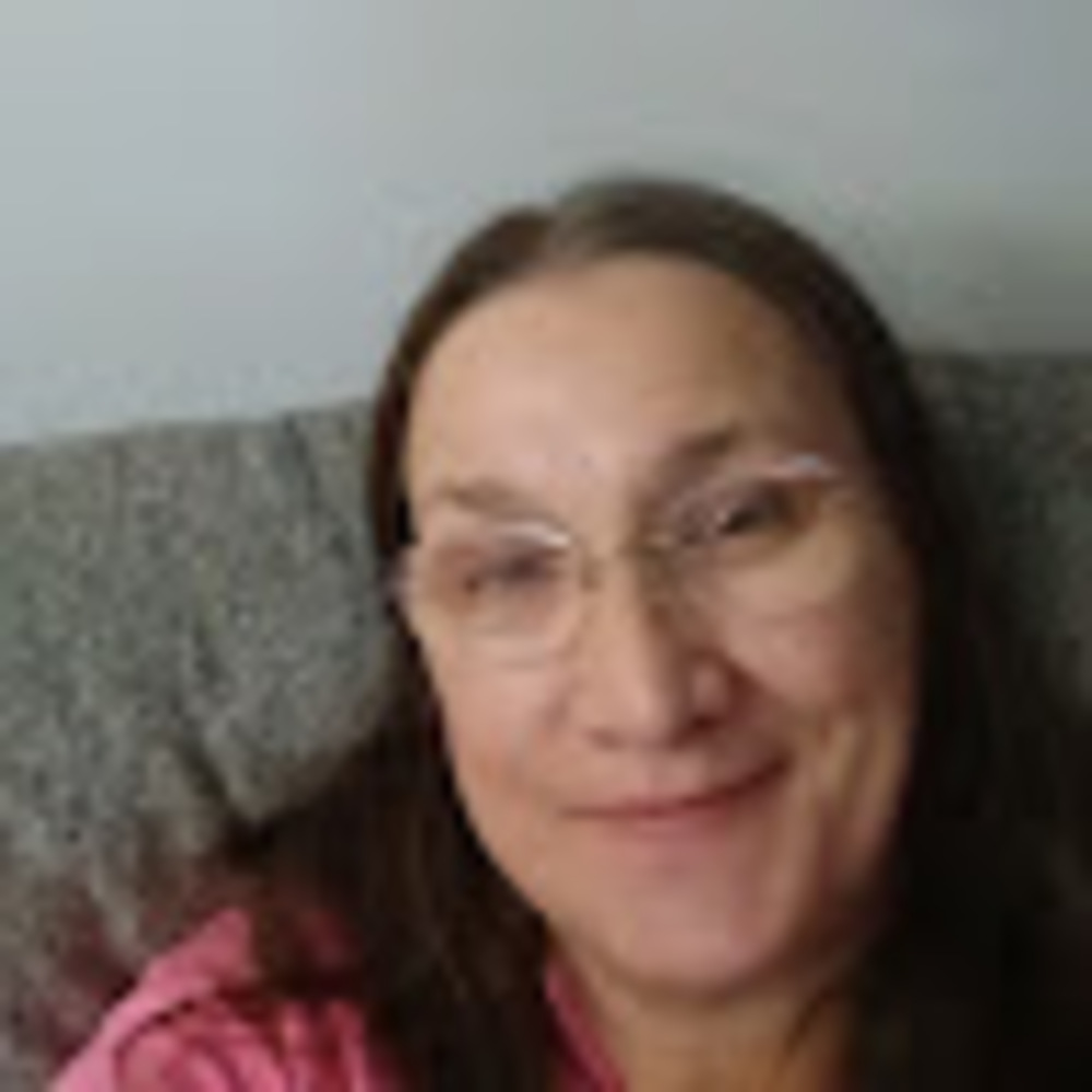 Meet your Posher, Cynthia